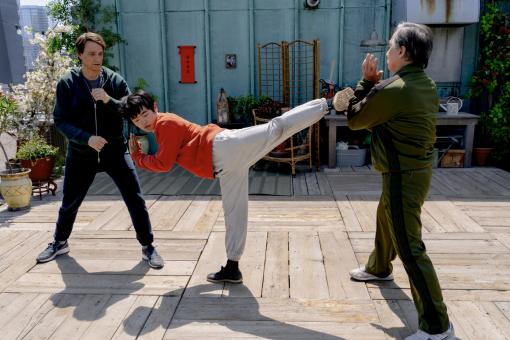  (L-R) Ralph Macchio, Ben Wang & Jackie Chan in Sony Pictures' KARATE KID: LEGENDS © 2024 CTMG, Inc. All Rights Reserved.