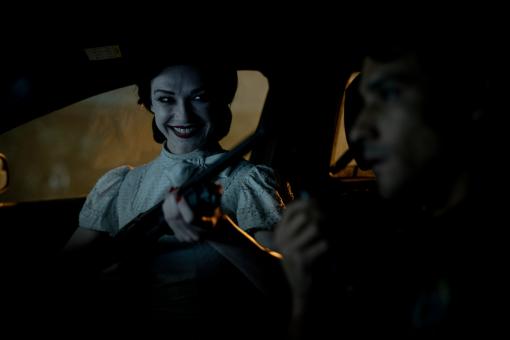 Doll Girl (Taylor Bogrand) in Screen Gems' INSIDIOUS: OUT OF THE FURTHER. © 2026 Sony Pictures Filmverleih GmbH